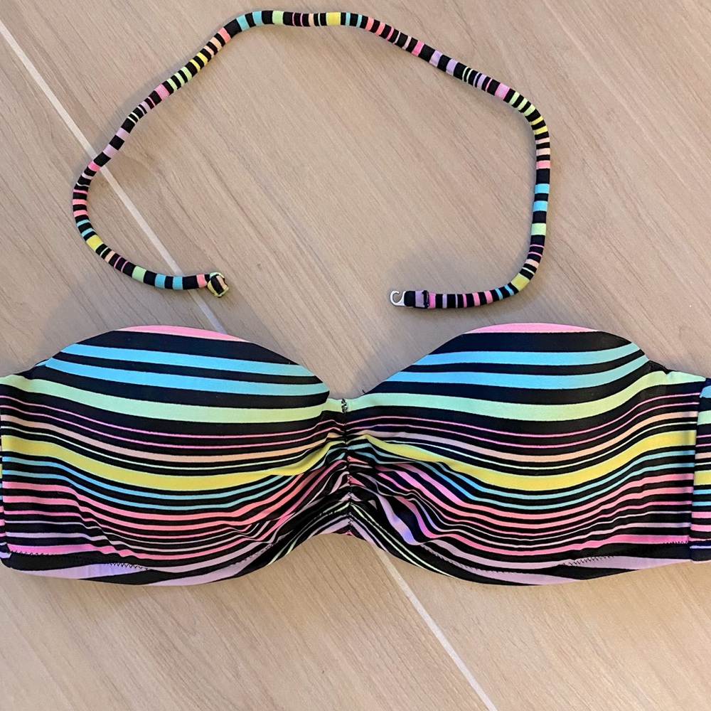 VICTORIA SECRET~STRAPLESS PUSH-UP BIKINI TOP~32D